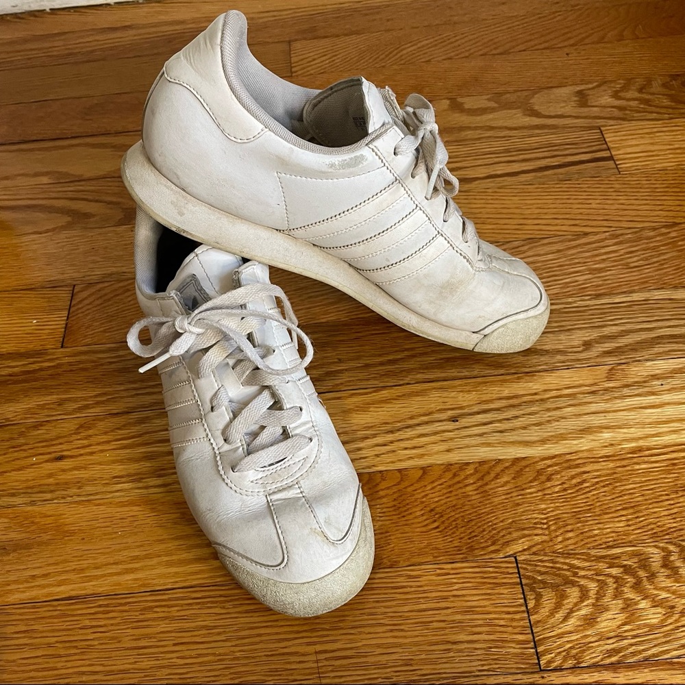 Adidas White Three Stripe Sneakers Size 7 - Picture 2 of 7